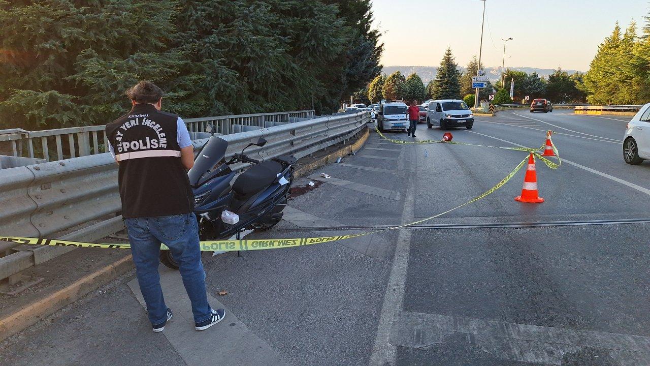 Motosikletlilerden trafikte silahlı kavga!