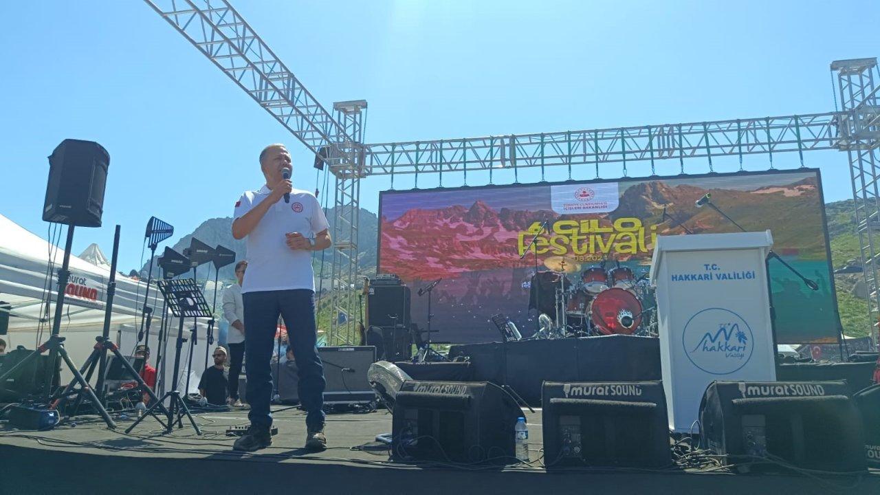 İçişleri Bakanı Yerlikaya, Hakkari'deki Cilo Festivali'ne katıldı