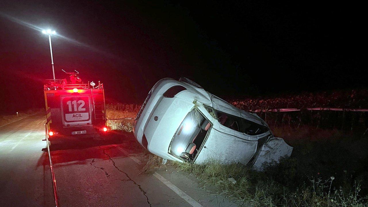 Tekirdağ'da devrilen otomobilin sürücüsü hayatını kaybetti