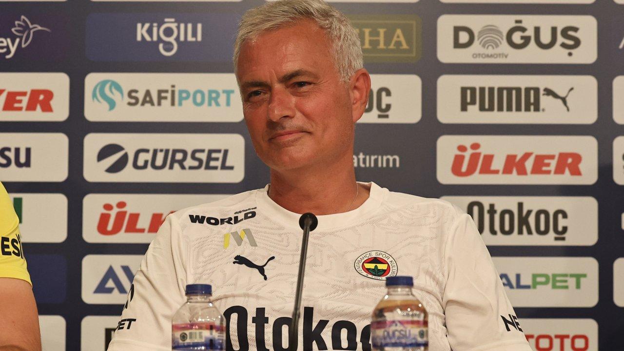 Jose Mourinho, Okan Buruk'u hedef aldı!