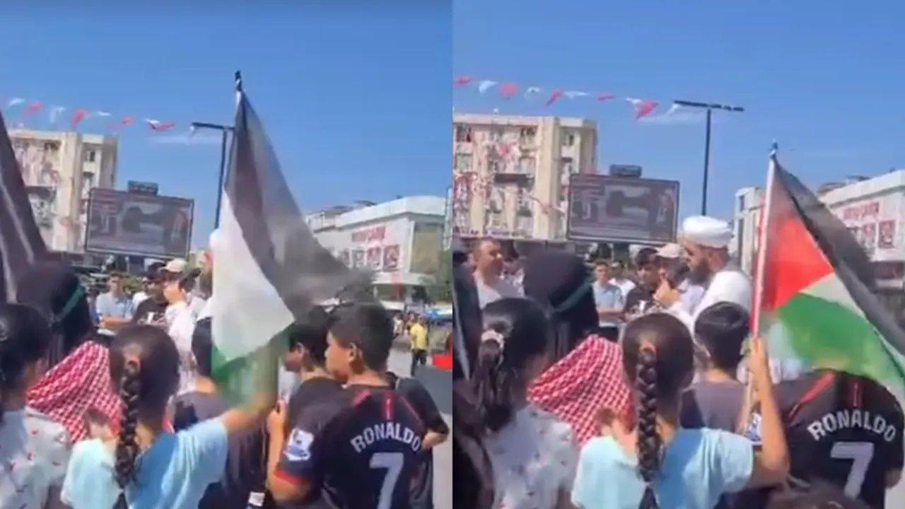 Esenyurt Meydanı'nda İsrail protesto edilerek dualar okundu