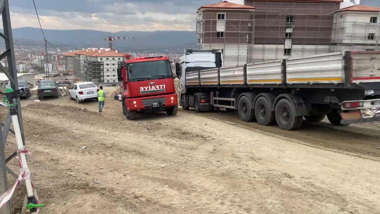 Elazığ’da konteynerde yangın: 2 işçi dumandan etkilendi