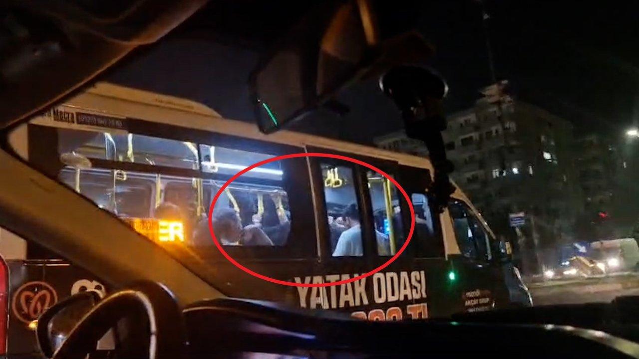 Diyarbakır'da minibüs seyir halinde ilerlerken, yolcular çiftetelli oynadı