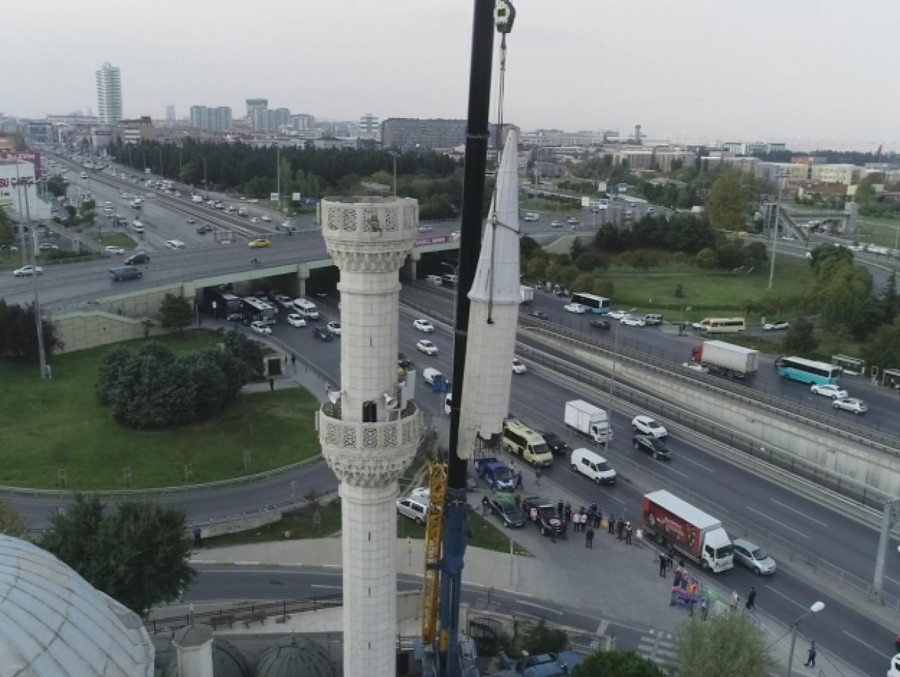 Minareler traşlandı