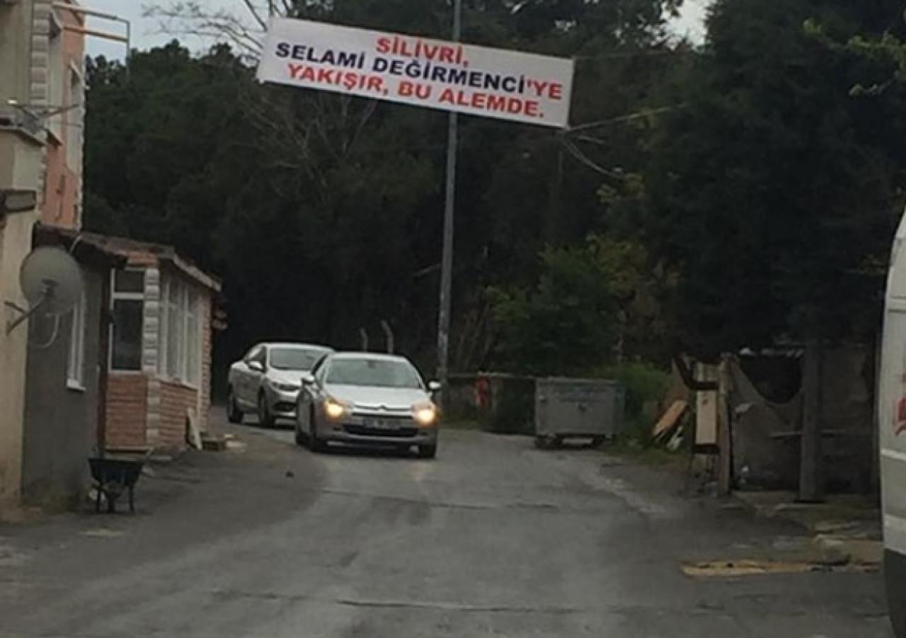 Selami Değirmenci pankartı asıldı