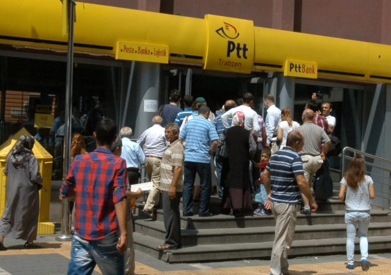 Arefe günü bankalar, PTT ve kargo şirketleri açık mı!