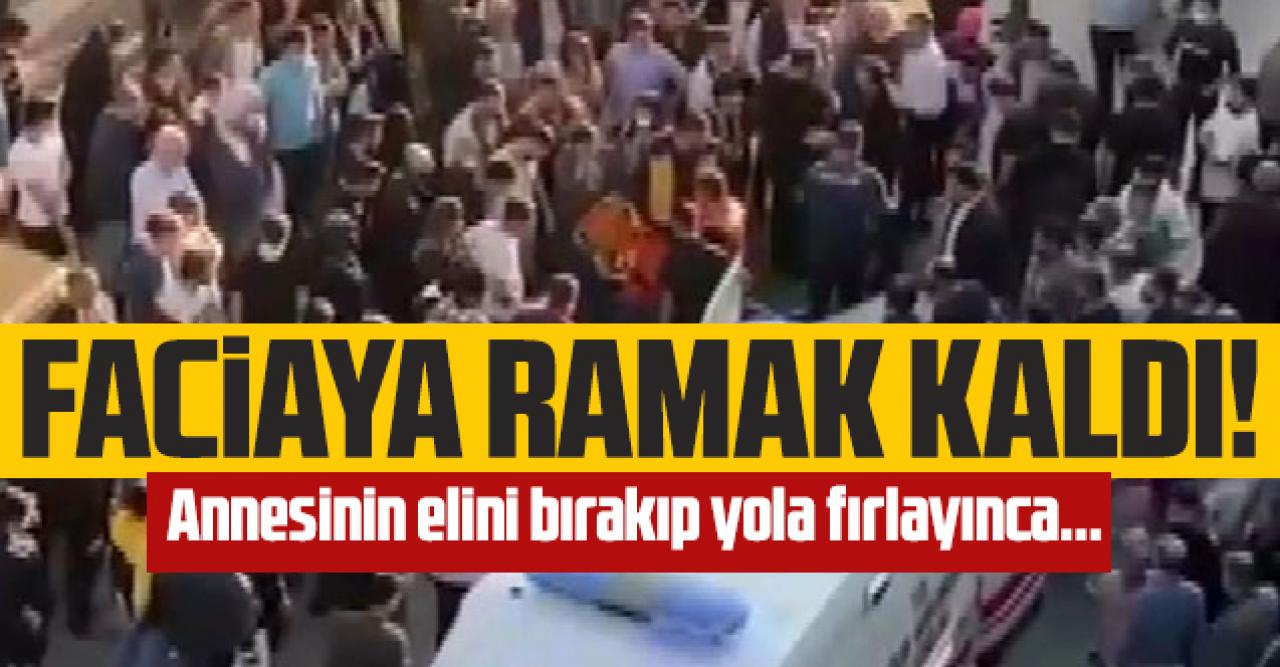 Zeytinburnu'nda annesinin elini bırakıp yola fırlayan çocuğa otomobil çarptı