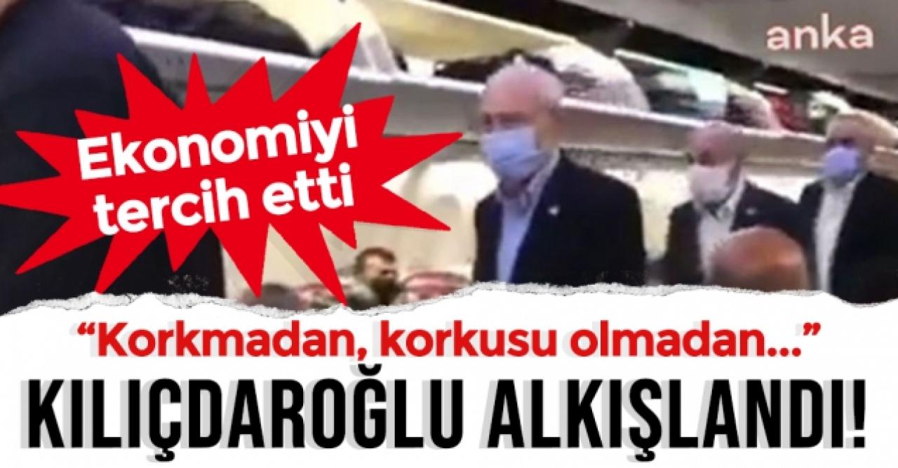 Seyahat ettiği uçakta ekonomi sınıfını kullanan CHP Genel Başkanı Kemal Kılıçdaroğlu'da alkış