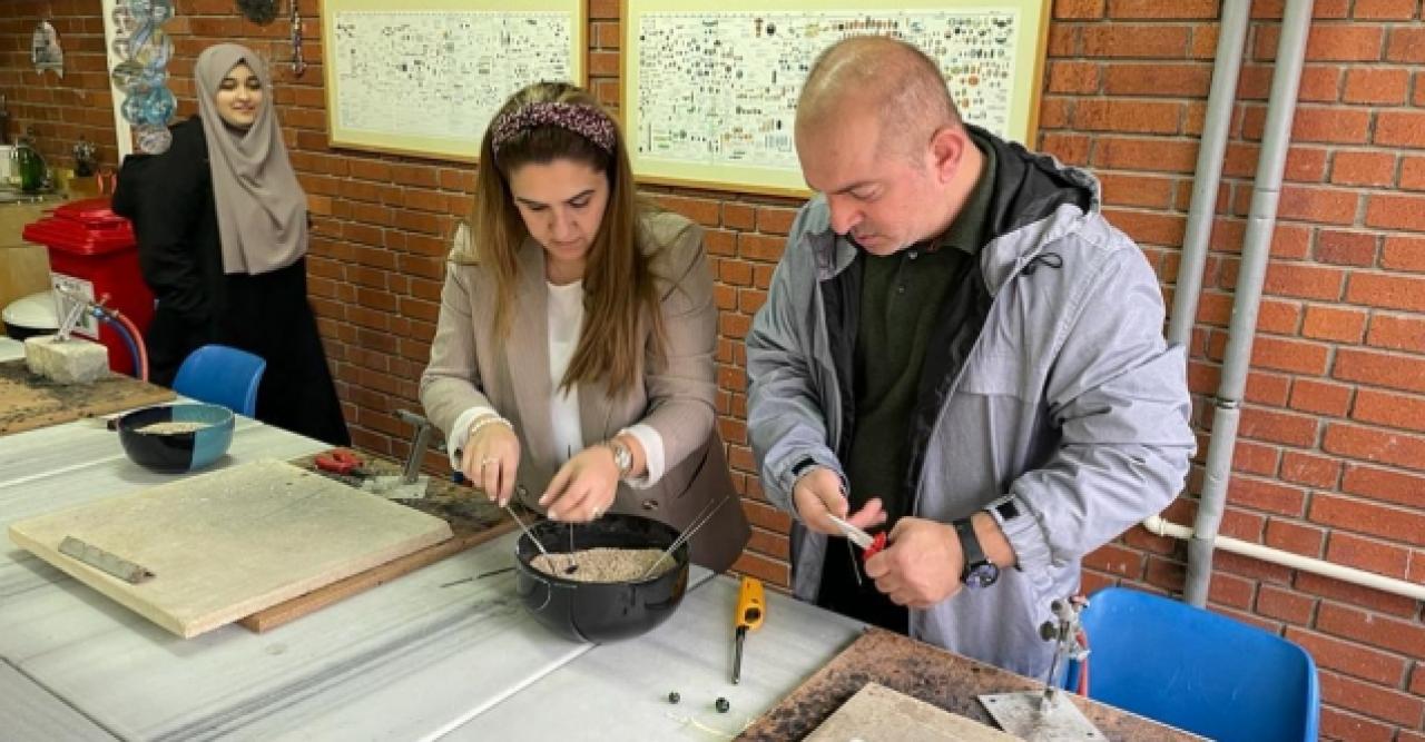 Beykoz İngilizlere sanat dersi verdi