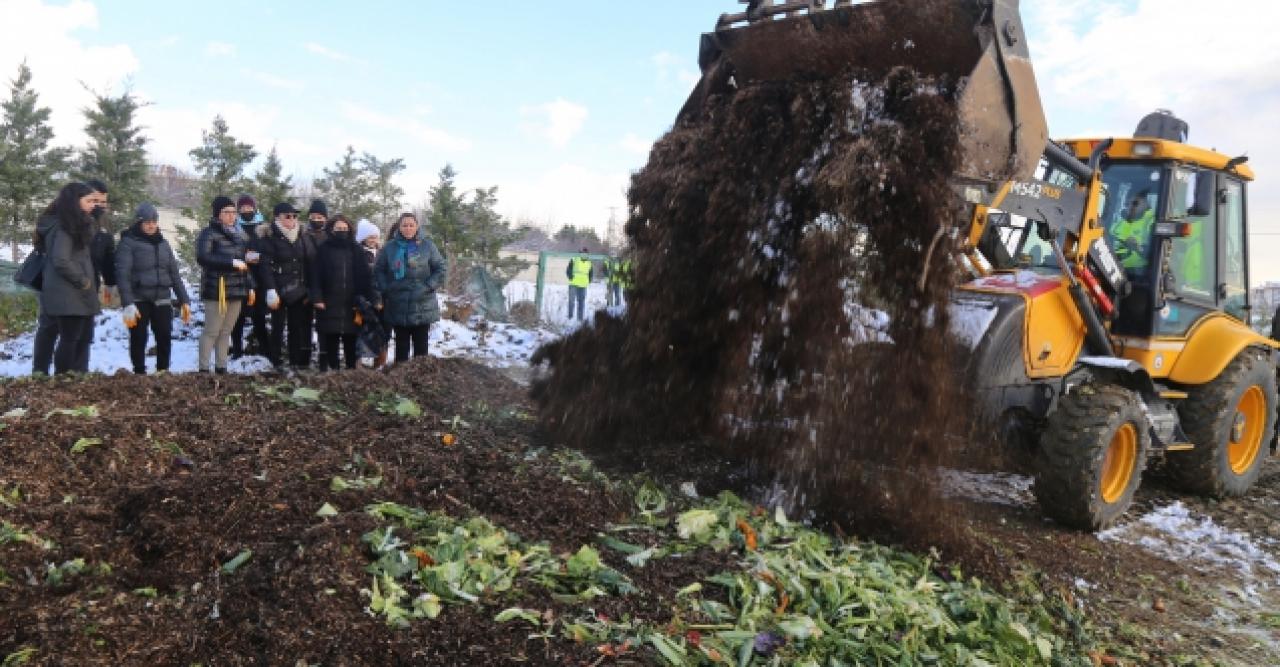 Topraktan gelen toprağa gidiyor