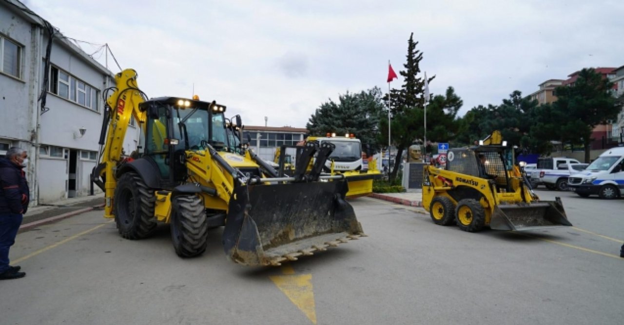 Kartal Belediyesi beklenen yoğun kar yağışı nedeniyle teyakkuza geçti