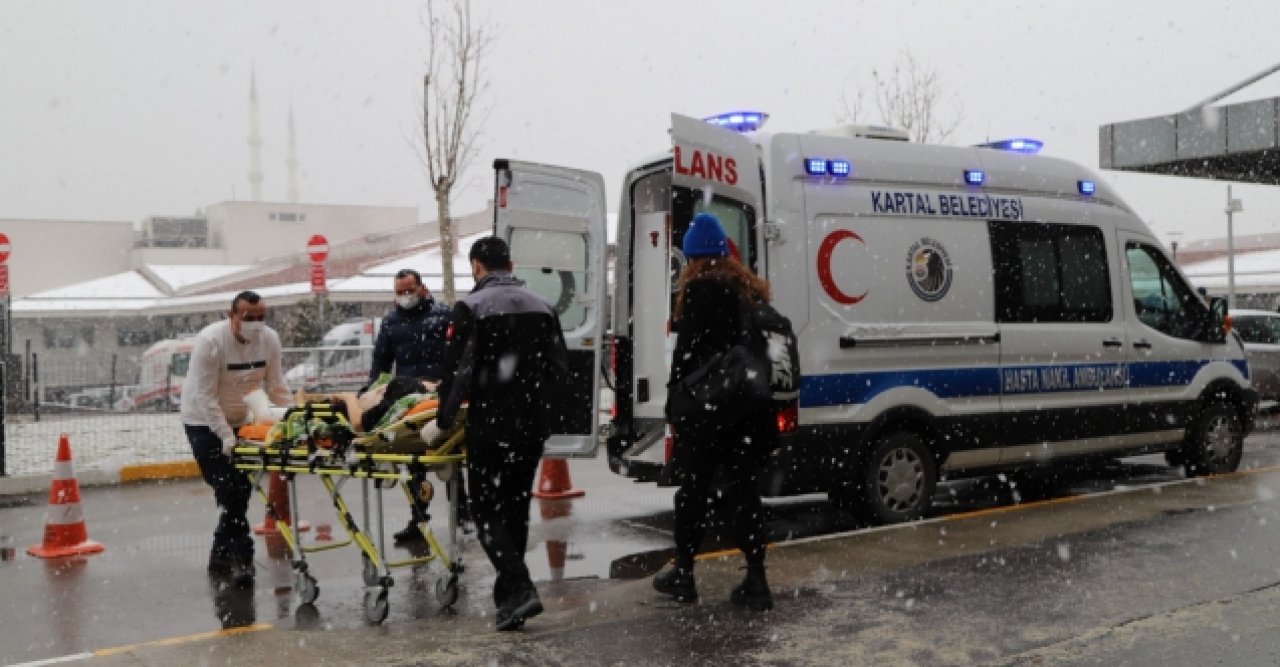 Kartal Belediyesi Hasta Nakil Ambulansı Yoğun Kar Yağışında da Görevinin Başında