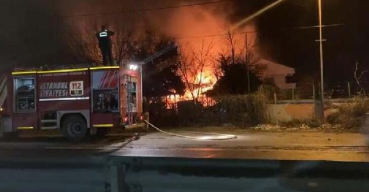 Silivri'de restoran alev alev yandı