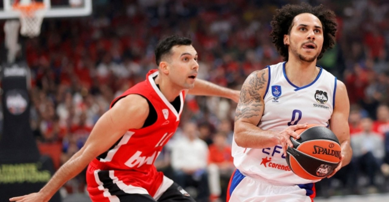 Anadolu Efes bir kez daha finalde!