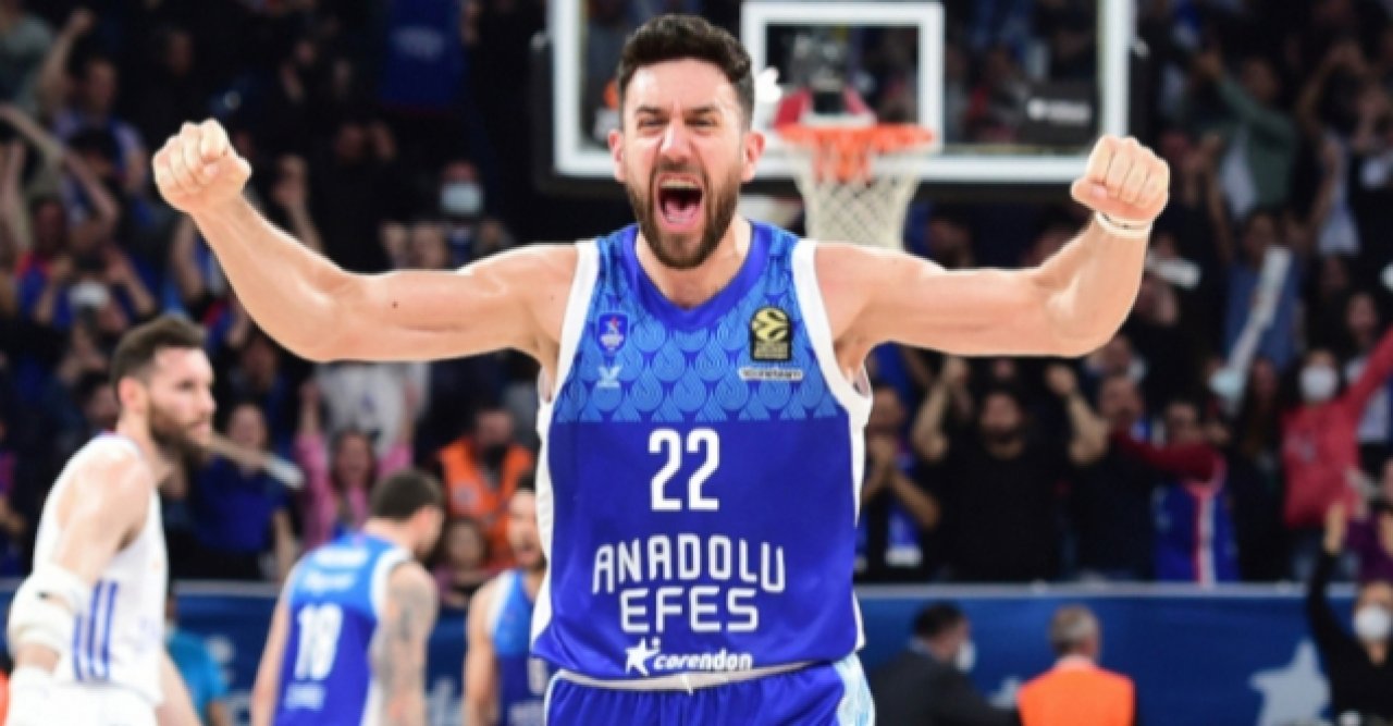 Vasilije Micic kararını verdi! Anadolu Efes ile devam edecek