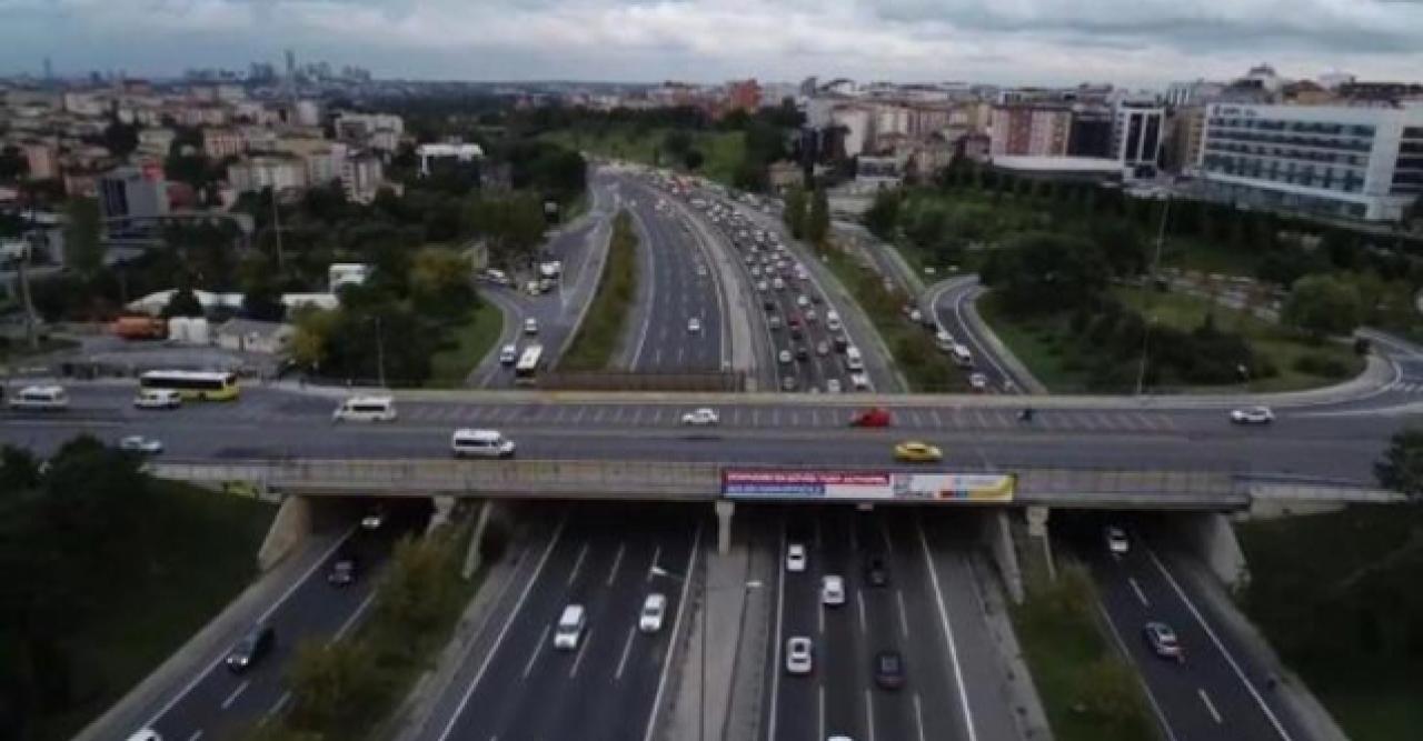 İstanbul'da okullar açıldı; trafik yüzde 51 seviyesinde