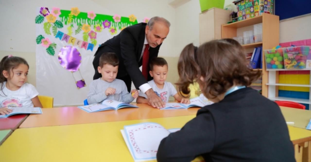 Arnavutköy'de ilk ders zili çaldı