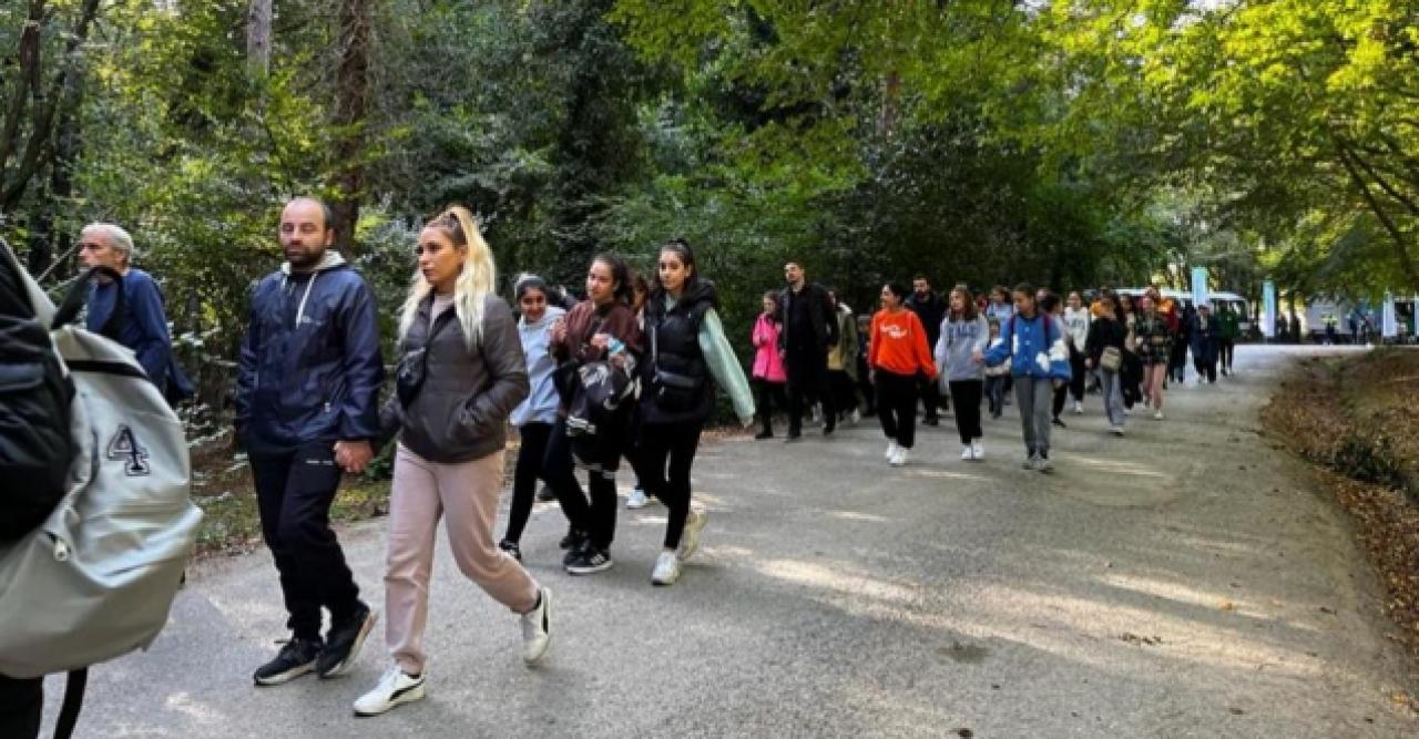 Gaziosmanpaşa sakinleri doğa yürüyüşünde