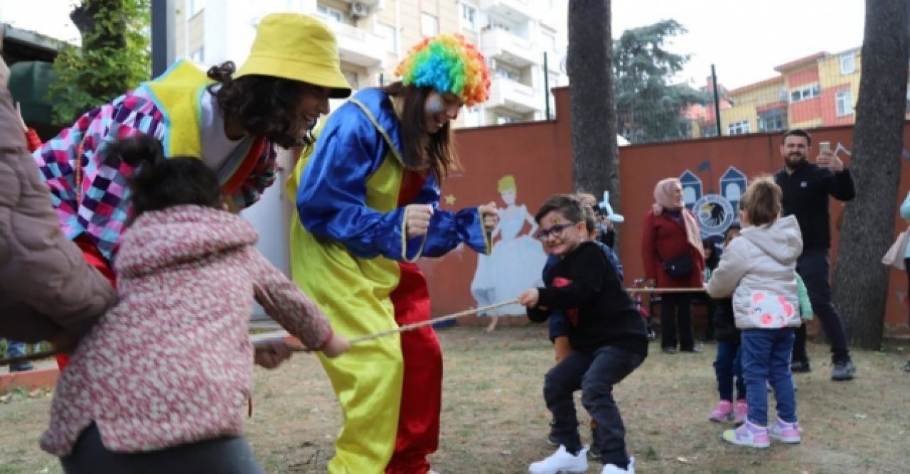 ‘Kartal Çocuk Şenliği’ miniklerin yoğun ilgisi eşliğinde başladı