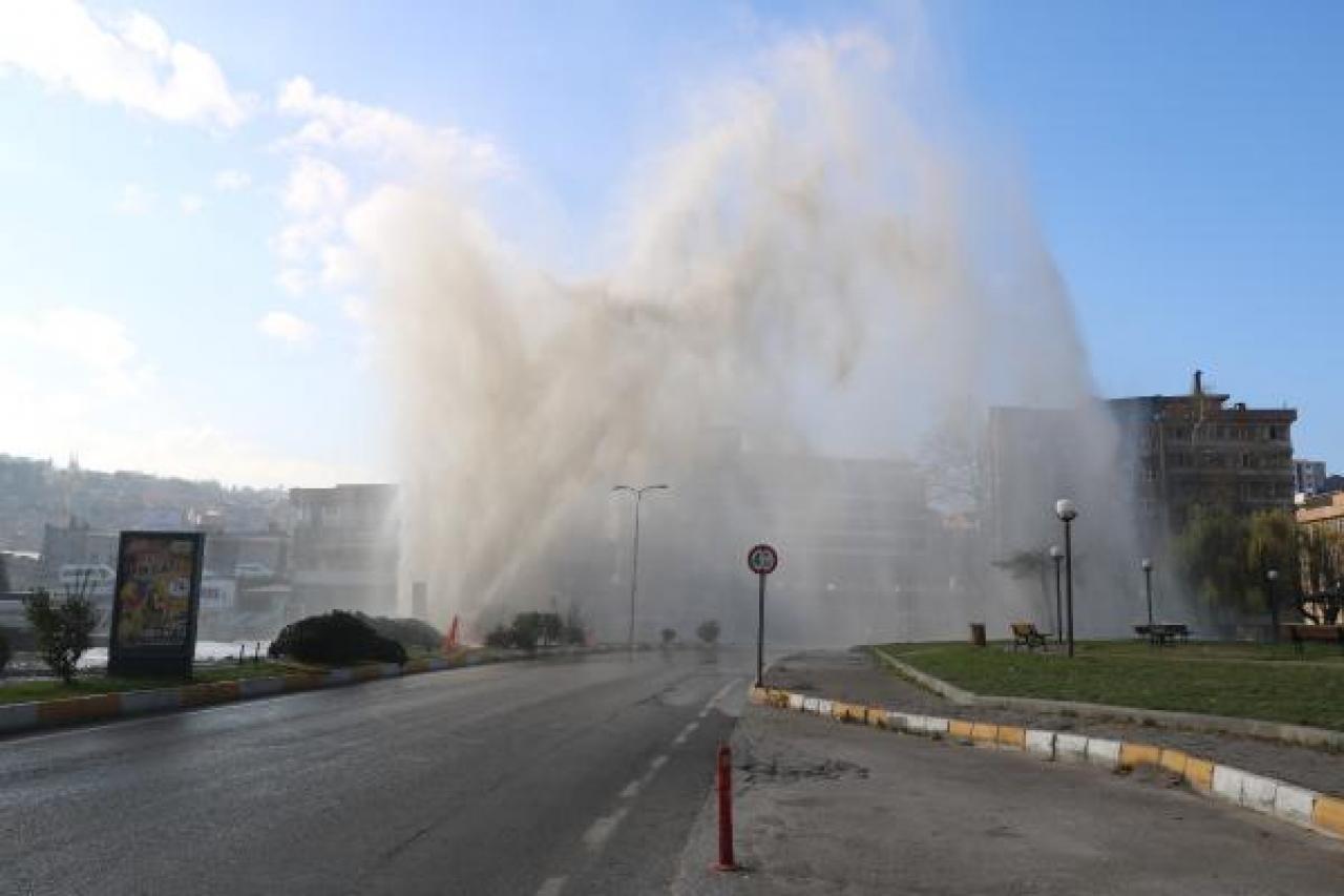 Zonguldak'ta sondaj sırasında ana boru patladı; 3 ilçede sular kesildi