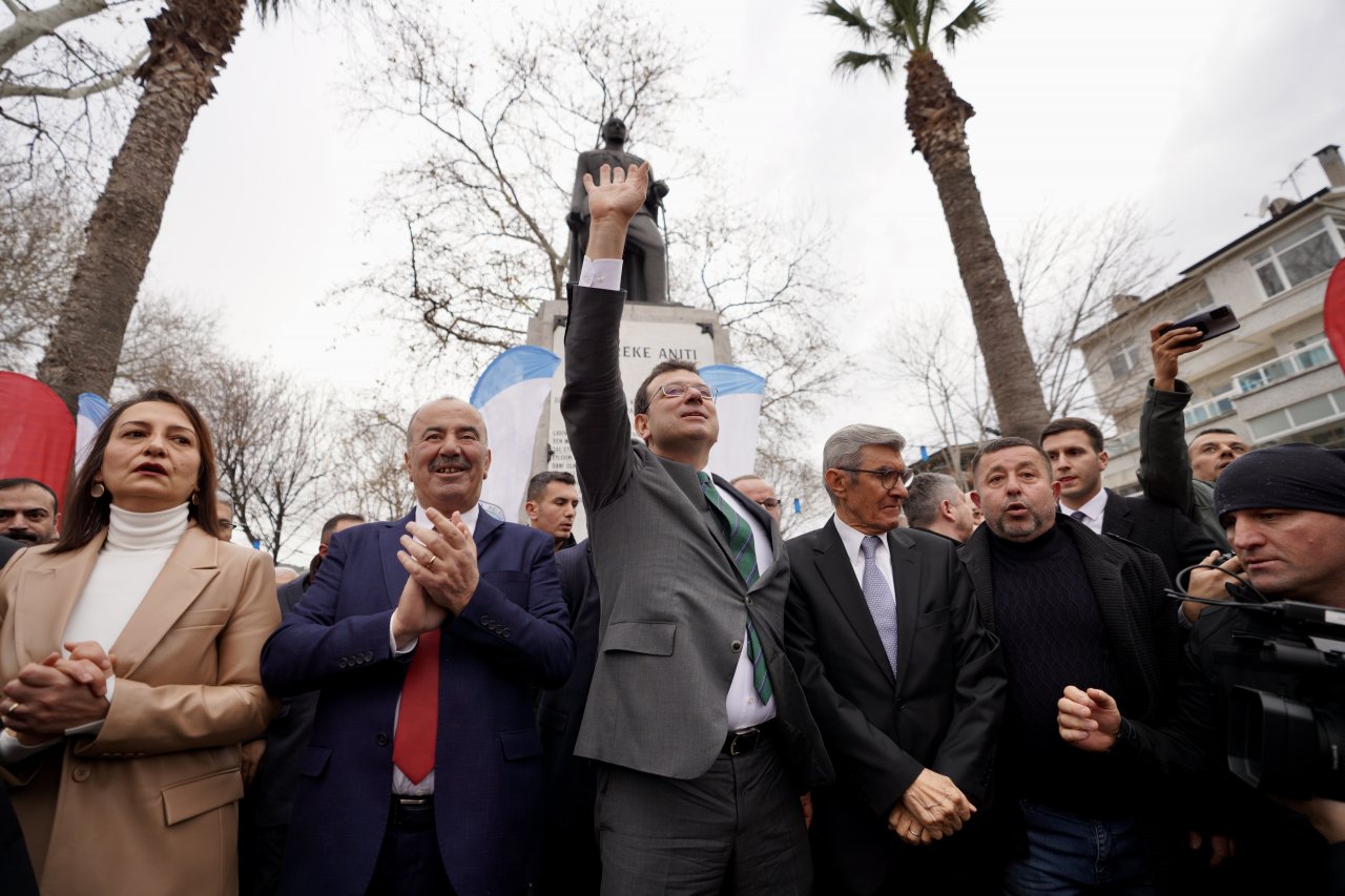 Ekrem İmamoğlu: Beni mutsuz edemezler!