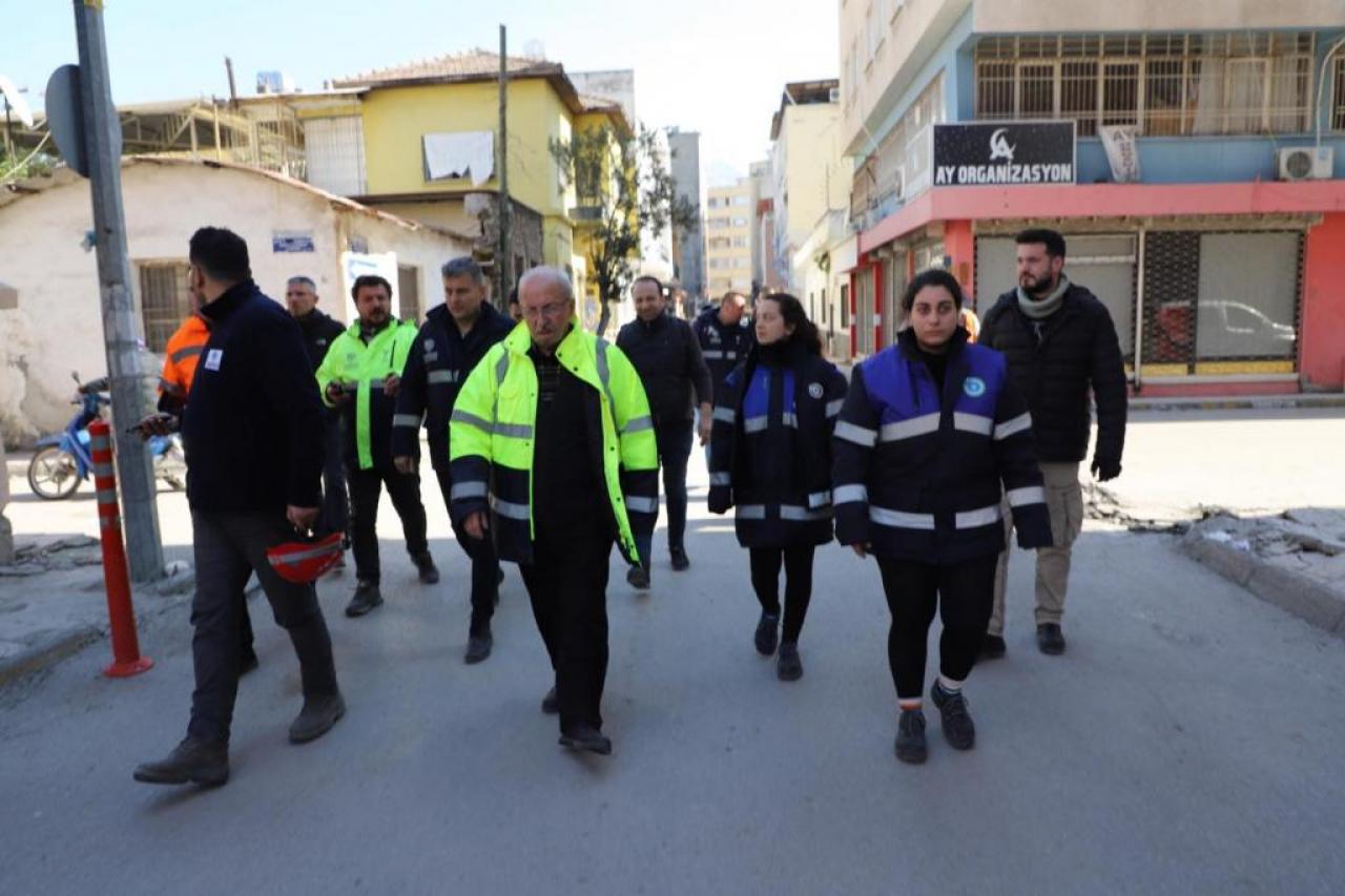 Kadir Albayrak afet bölgesine gitti