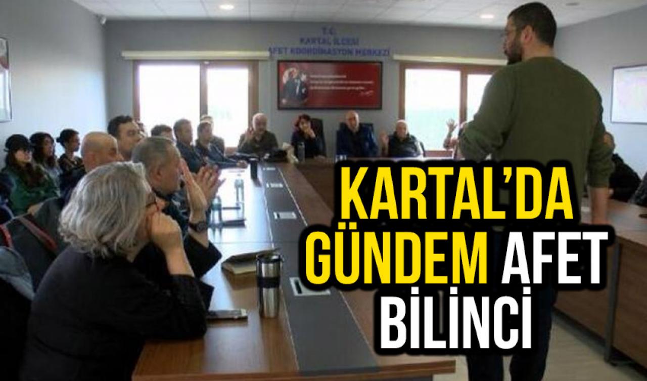 Kartal'da gönüllülere 'Afet Bilinci Eğitimi' veriliyor