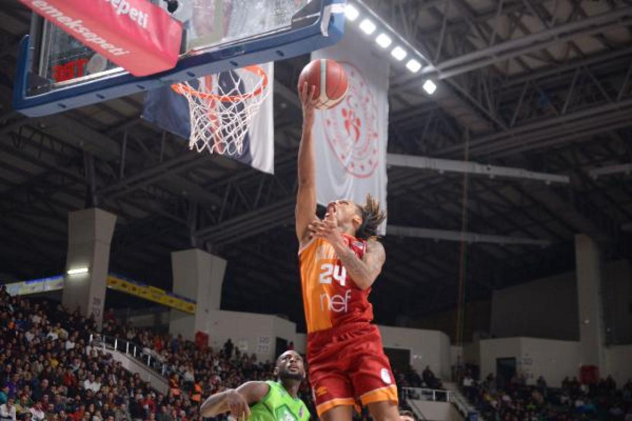 Tofaş - Galatasaray NEF: 81-83