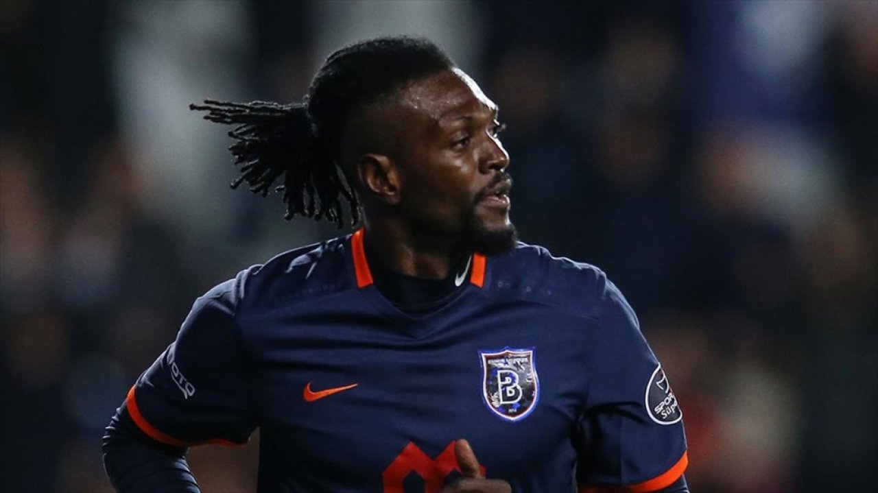 Emmanuel Adebayor, 39 yaşında futbol kariyerini noktaladı