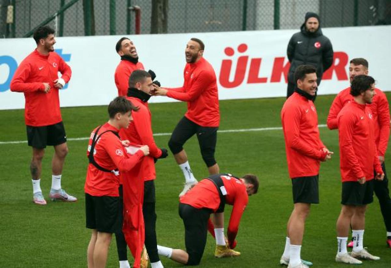 A Milli Futbol Takımı, Ermenistan maçının hazırlıklarını sürdürdü