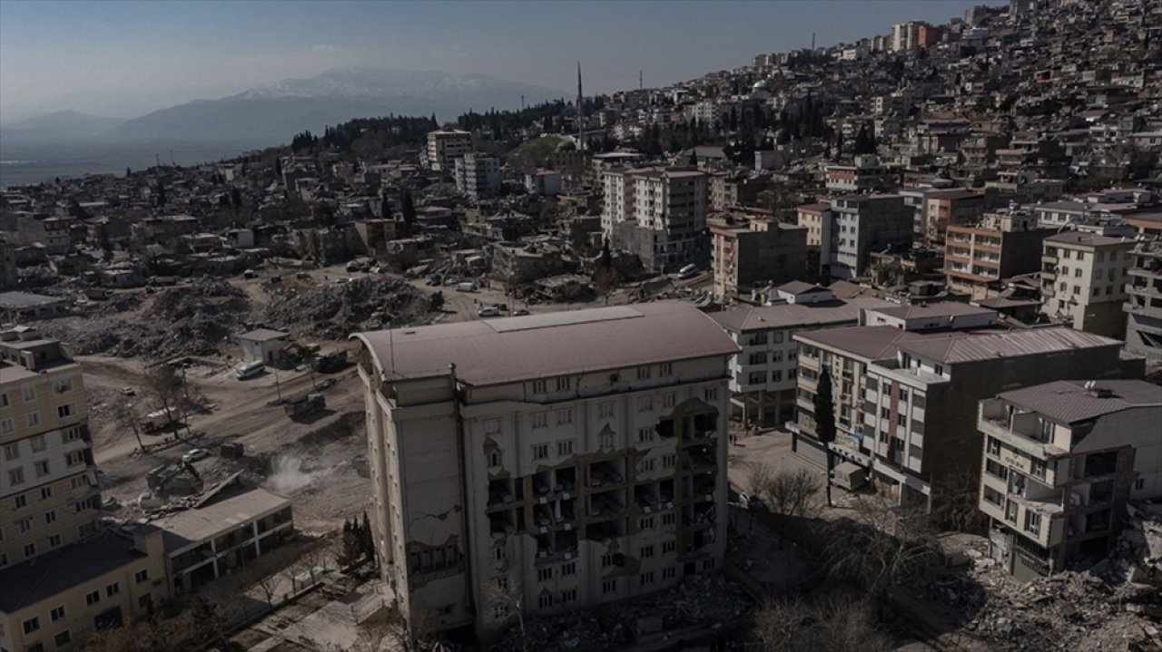 Binalardaki sinsi tehlike "korozyon" yapıyı depreme dayanıksız hale getiriyor