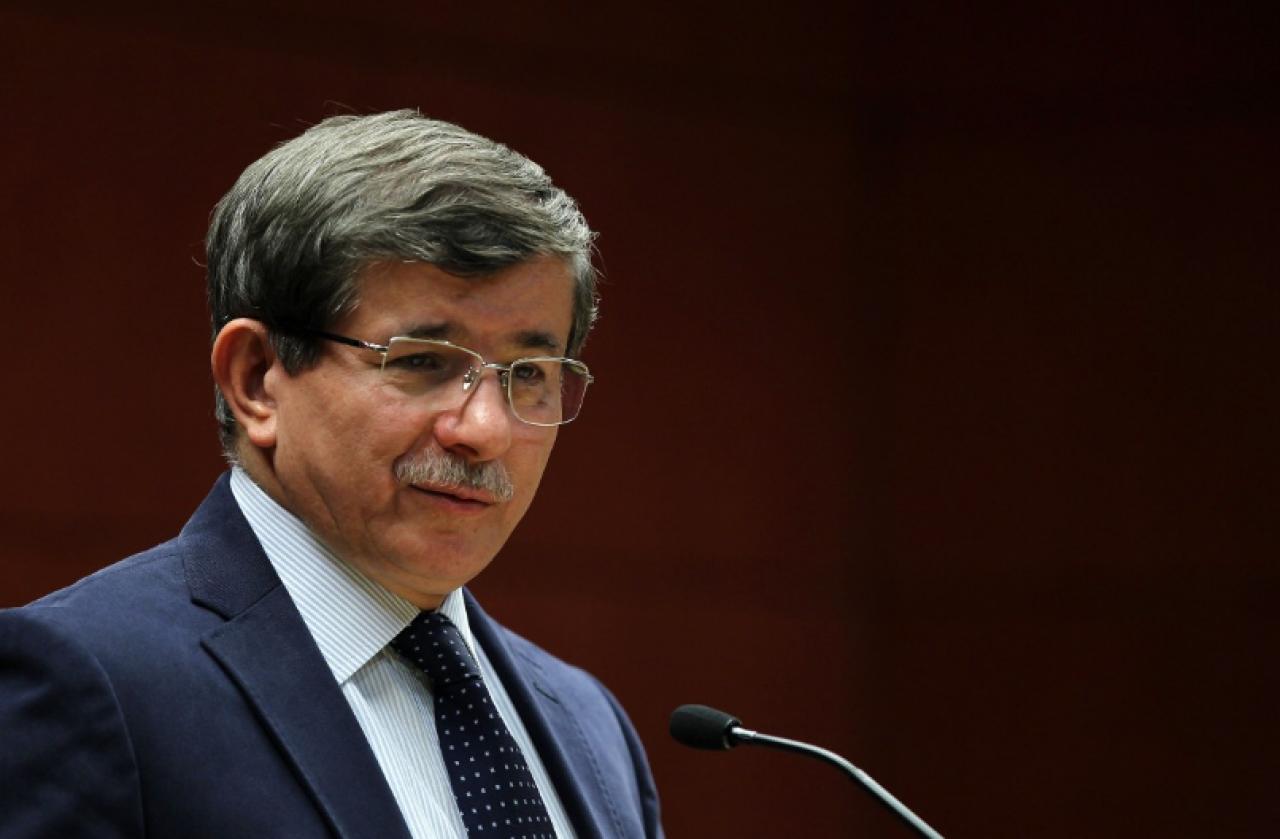 Ahmet Davutoğlu'ndan akademisyenlere mesaj: Yapacağımız ilk işlerden biri olacak