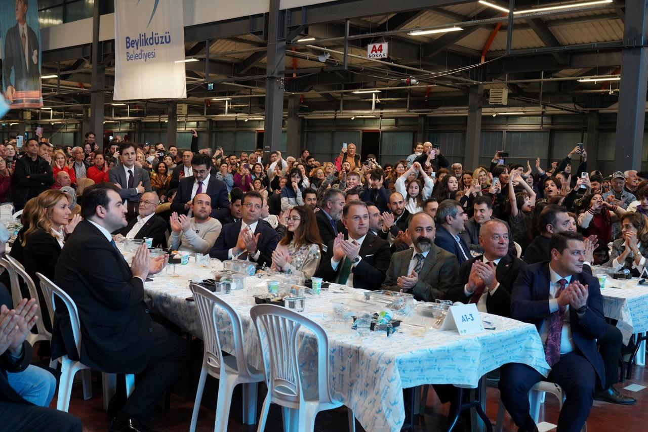 Liderler Hayırlı İftar Sofrası'nda buluştu