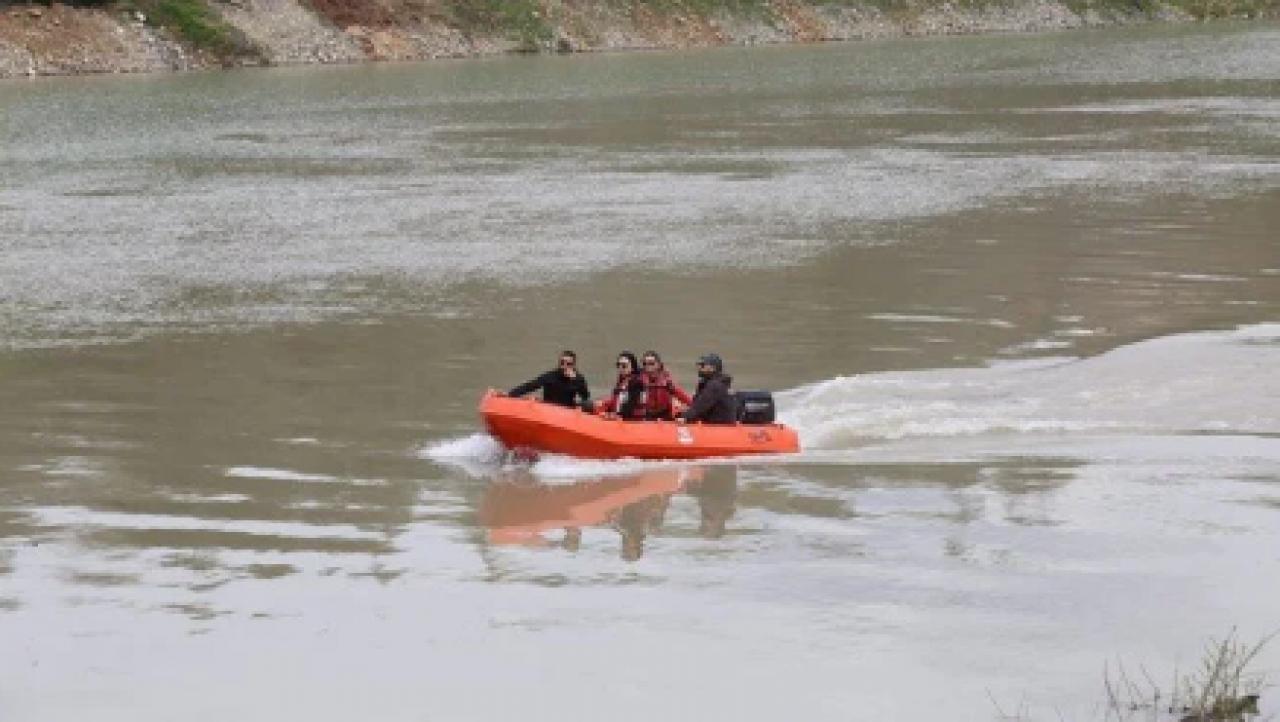 Munzur Çayı’nda arama çalışmaları: 3’üncü günde de devam ediyor