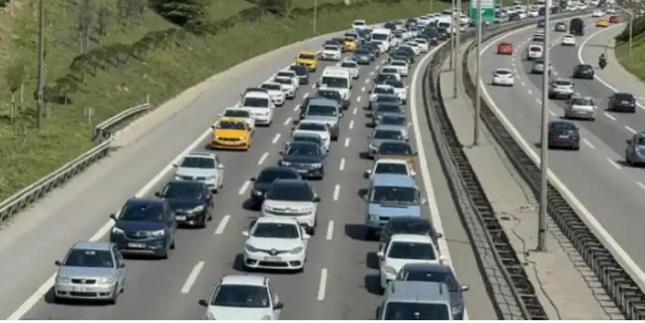 Bayram tatili dönüşünde son gün trafiği