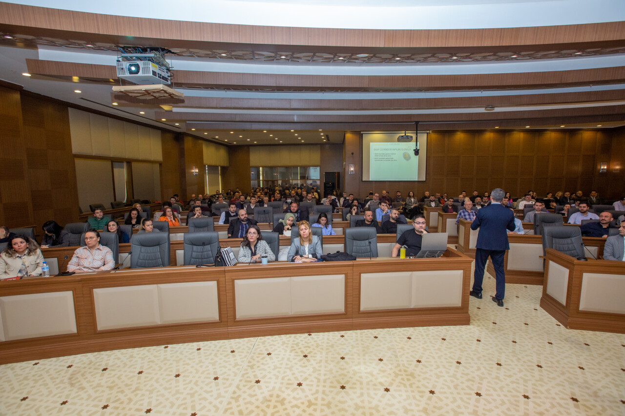 Bursa'da ''kamu ihale kanunu'' eğitimi verildi