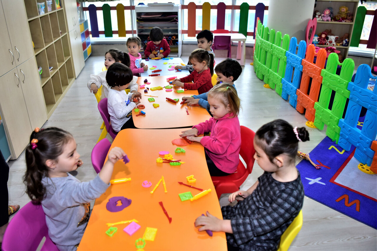 Çocuk Oyun ve Aktivite Merkezleri'nde yeni dönem kayıtları devam ediyor