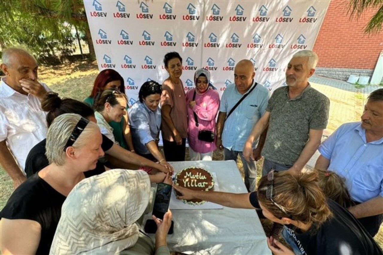 Kanser hastaları LÖSEV ile hayata tutunuyor