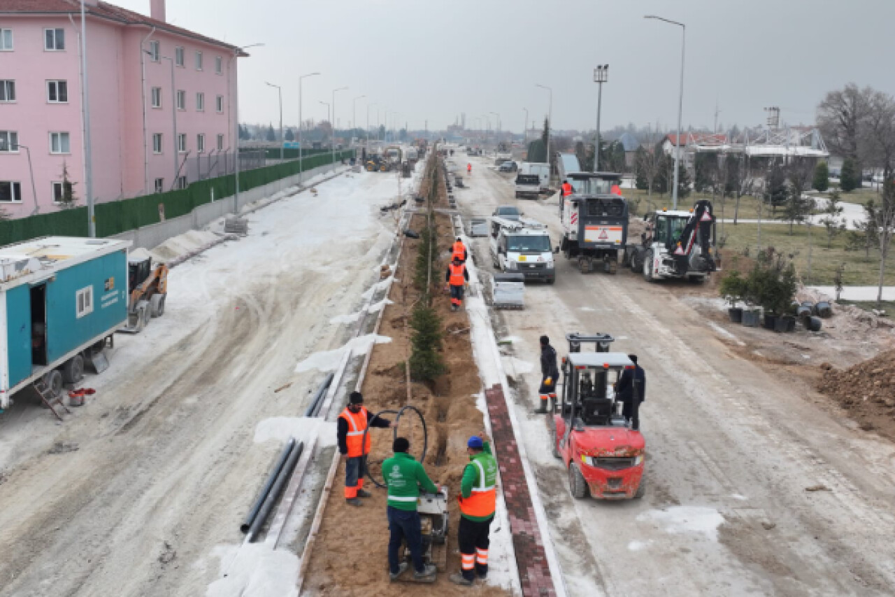 Konya'da Necmettin Erbakan Caddesi'nde çalışmalar sürüyor