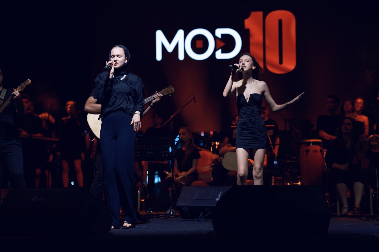 MOD10 Gençlik Orkestrası, Akçay'da konser verdi