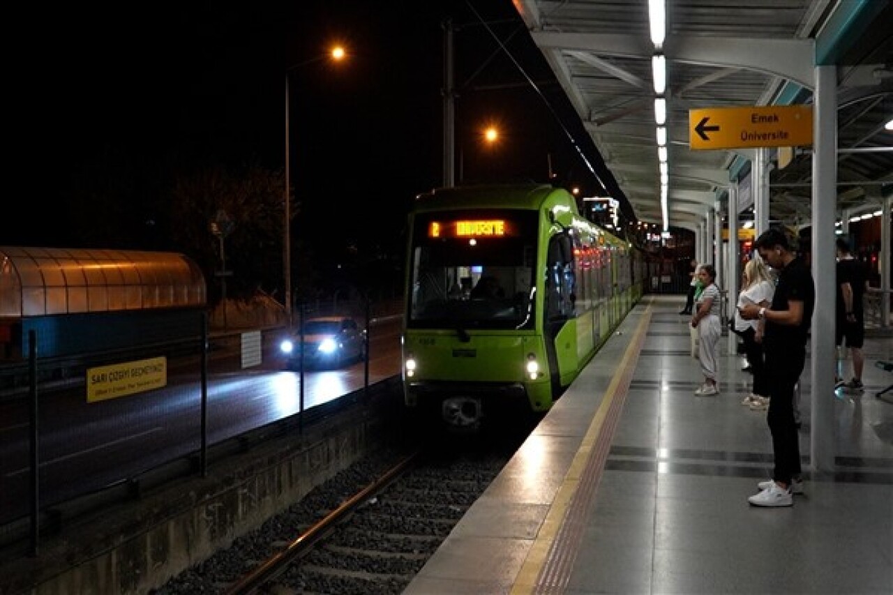 Bursa'da gece seferleri uygulanmaya başladı