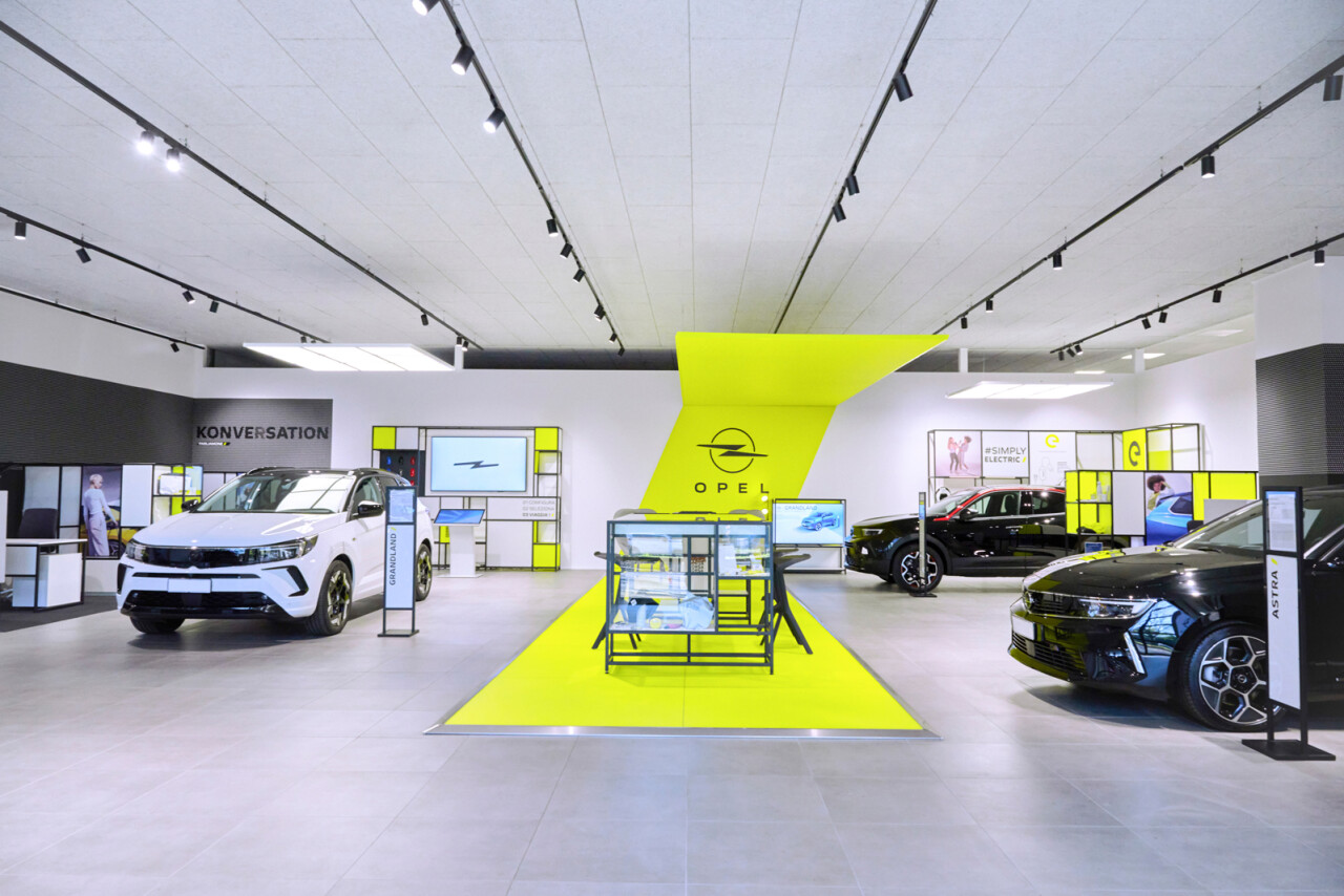 Opel'den yeni showroom konsepti