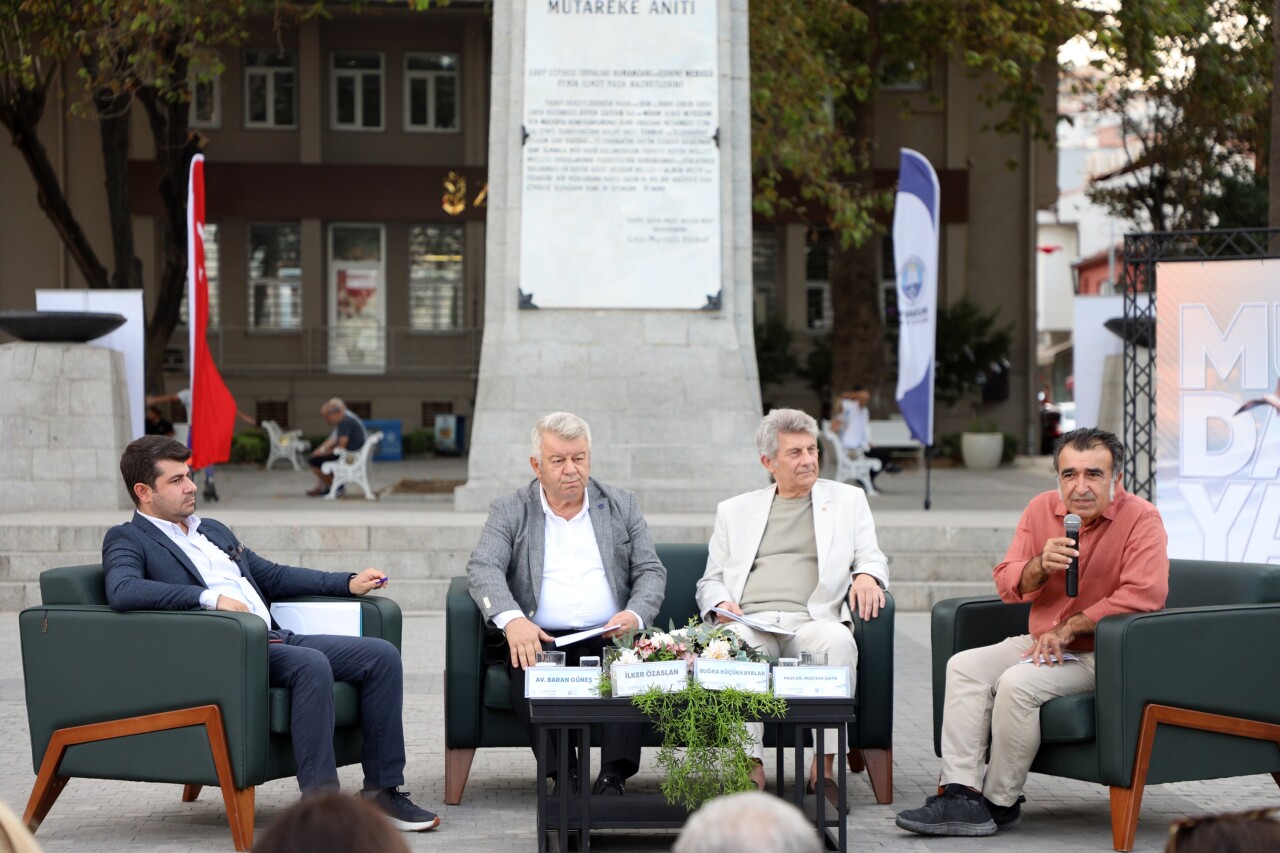 6. Mudanya Kitap Fuarı'nda turizmin geleceği konuşuldu