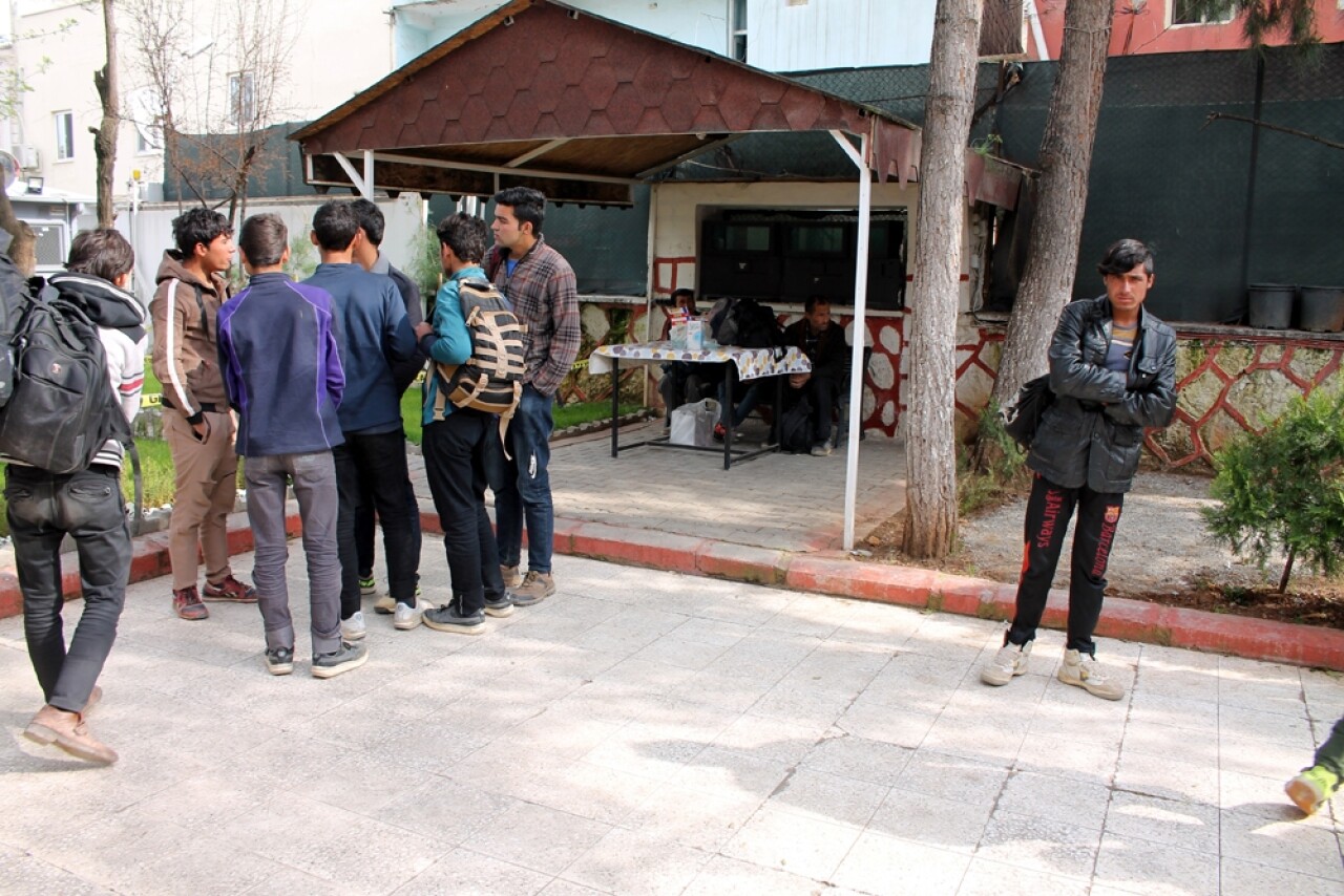 3 Günde 49 Kaçak Göçmen Yakalandı