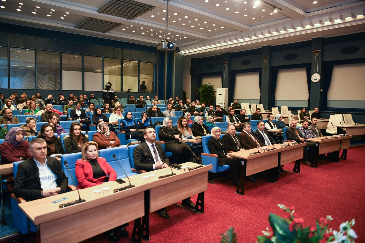 Kayseri'de stres ve zaman yönetimi konulu sunum gerçekleştirildi