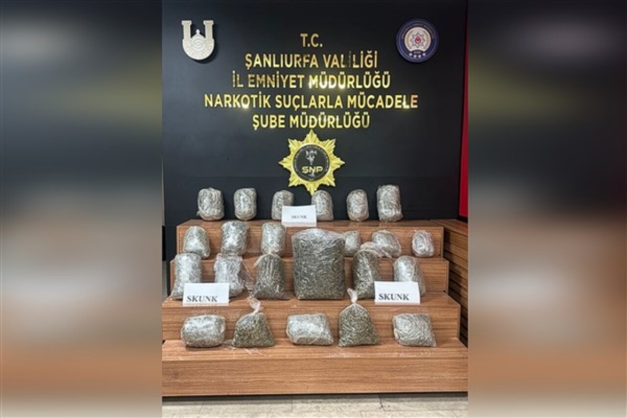 Şanlıurfa'da 22 kilogram 700 gram skunk maddesi ele geçirildi