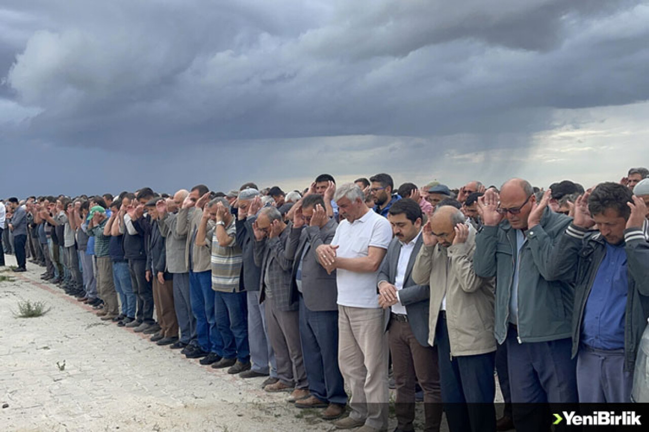 Aksaray'daki trafik kazasında 3 kişi öldü, 2 kişi yaralandı