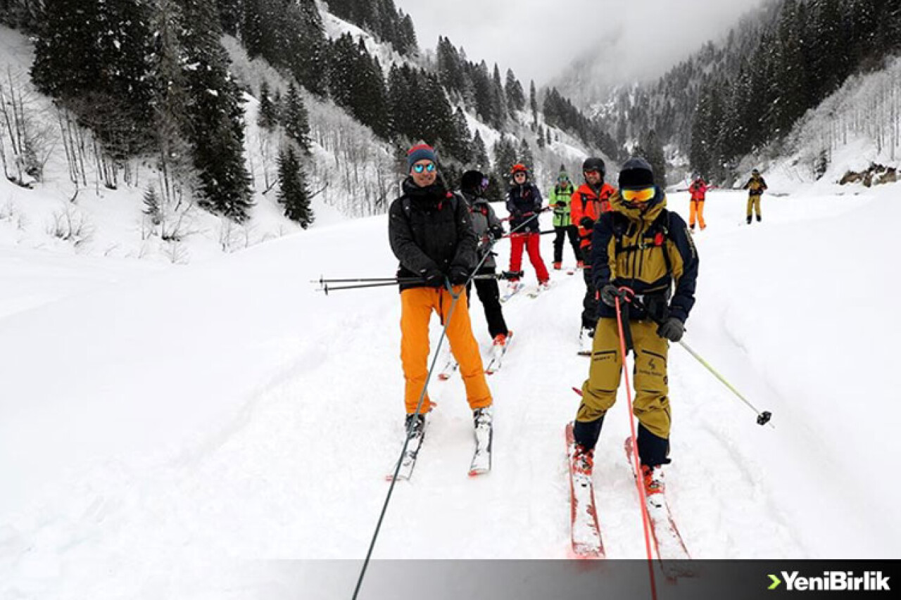 Kaçkar Dağları bu yıl 370 'heliski' sporcusunu ağırladı