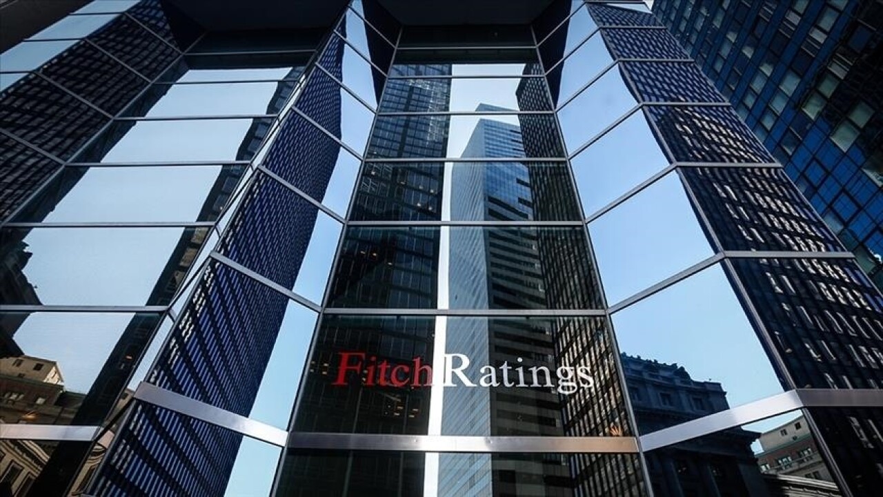 Fitch Türkiye'nin kredi notunu yükseltti