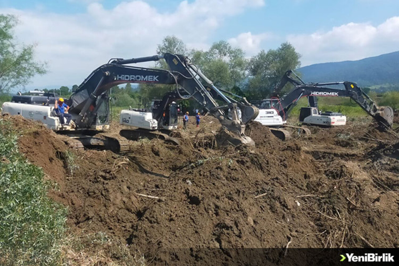 Düzce'de sele kapılan kepçe operatörünün cenazesi bulundu